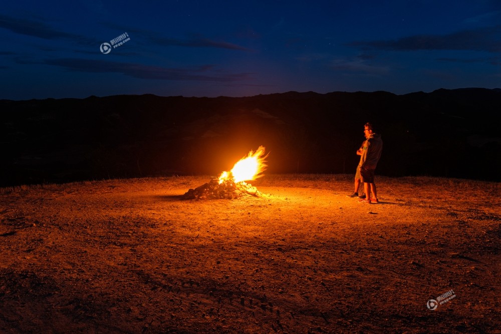 意大利火山喷发，场面让人震惊。