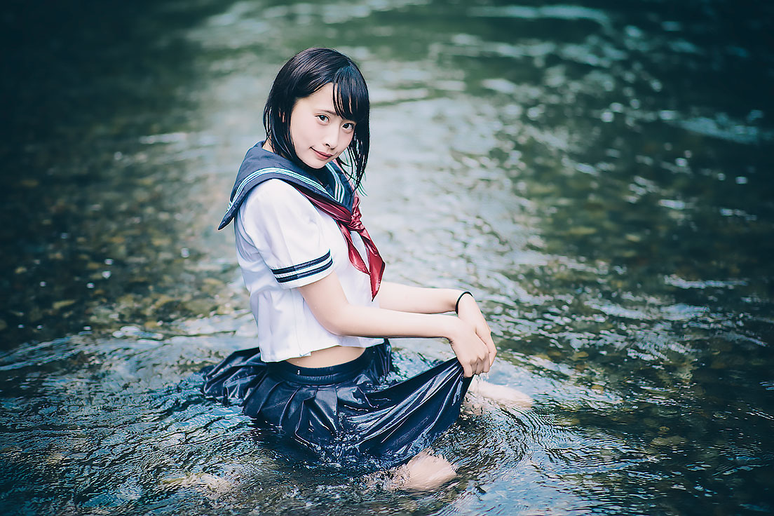 美少女 软妹 JK制服 湿身